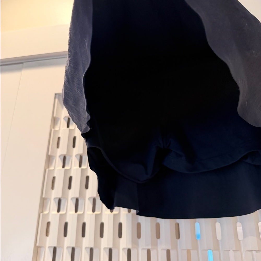 Athleta Trekkie Skirt Navy Blue Sz 8 - Picture 3 of 4